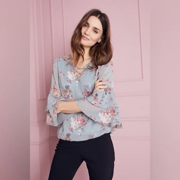 Roz & Ali Double Ruffle Sleeve Bubble Hem Floral Blouse - Picture 4 of 8